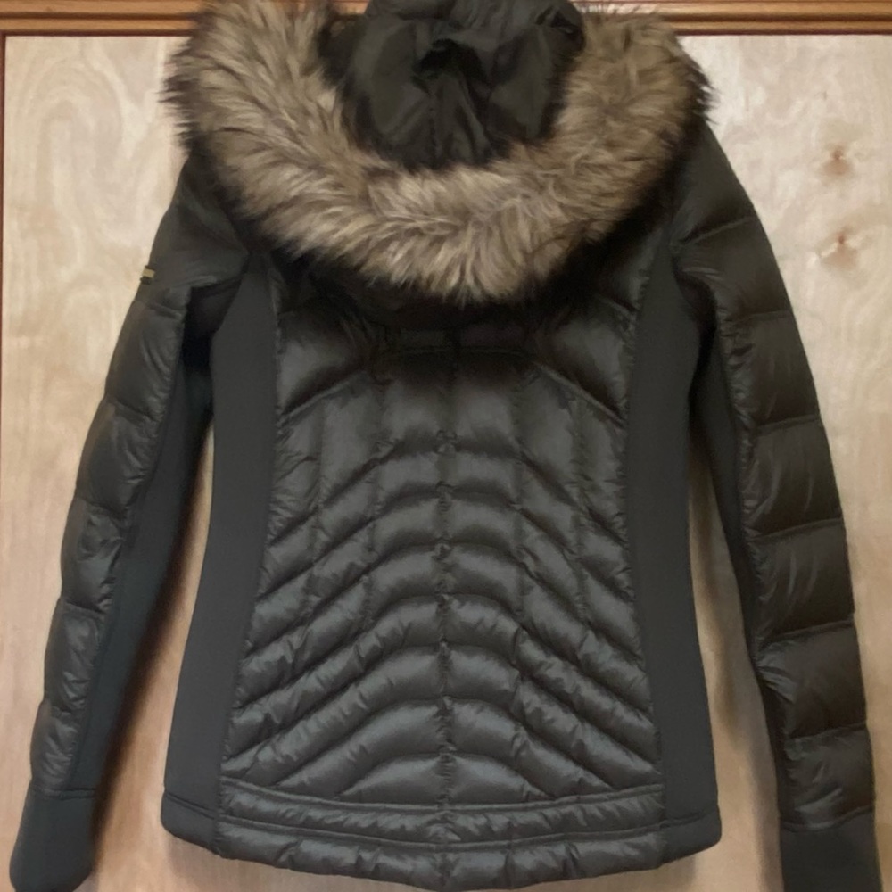 Jacket - Picture 2 of 5